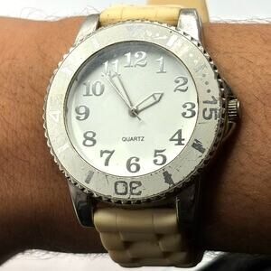 Vintage Silver & Cream Men's Watch